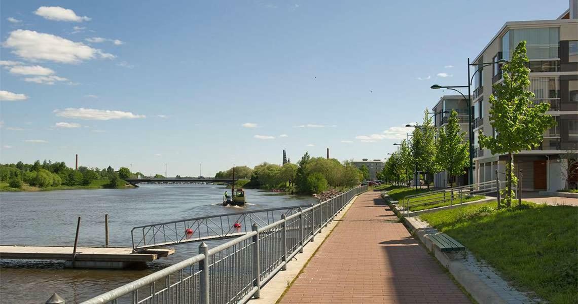 Riverside-Makasiiniranta Pori Esterno foto